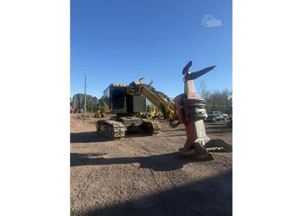 2015 Komatsu XT430-3 Track Feller Buncher